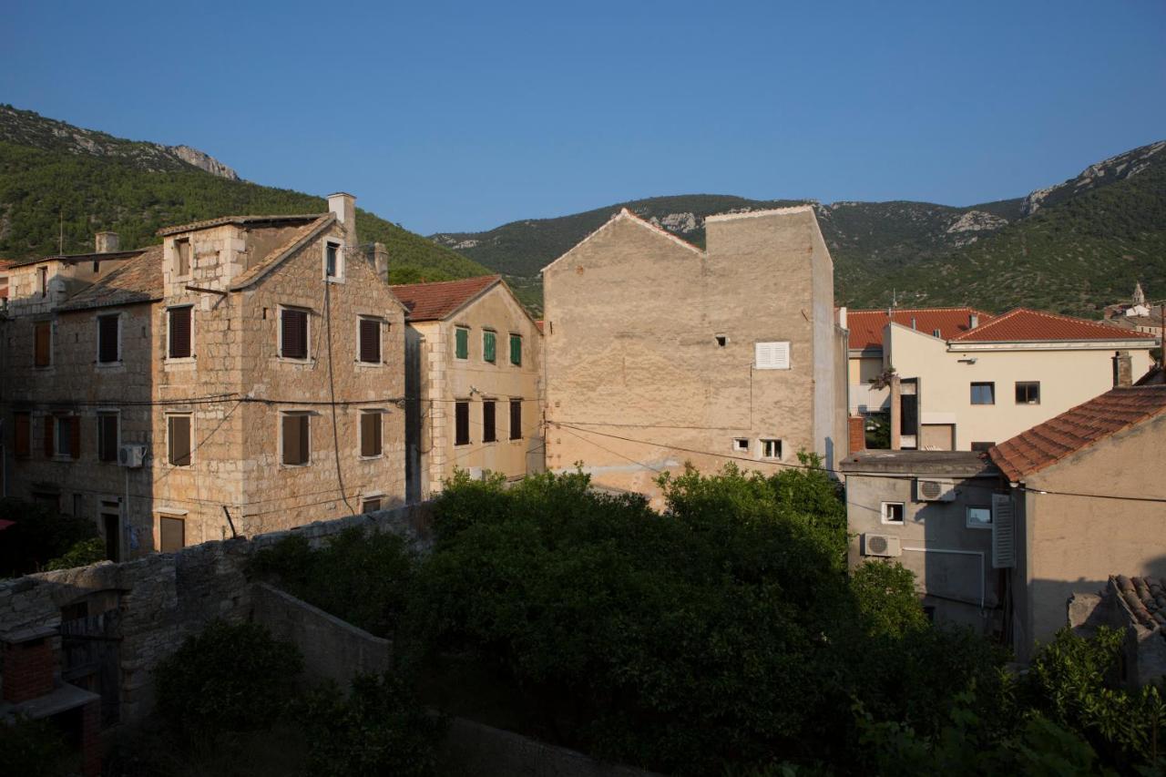 Apartments Bepi Komiža Exteriör bild